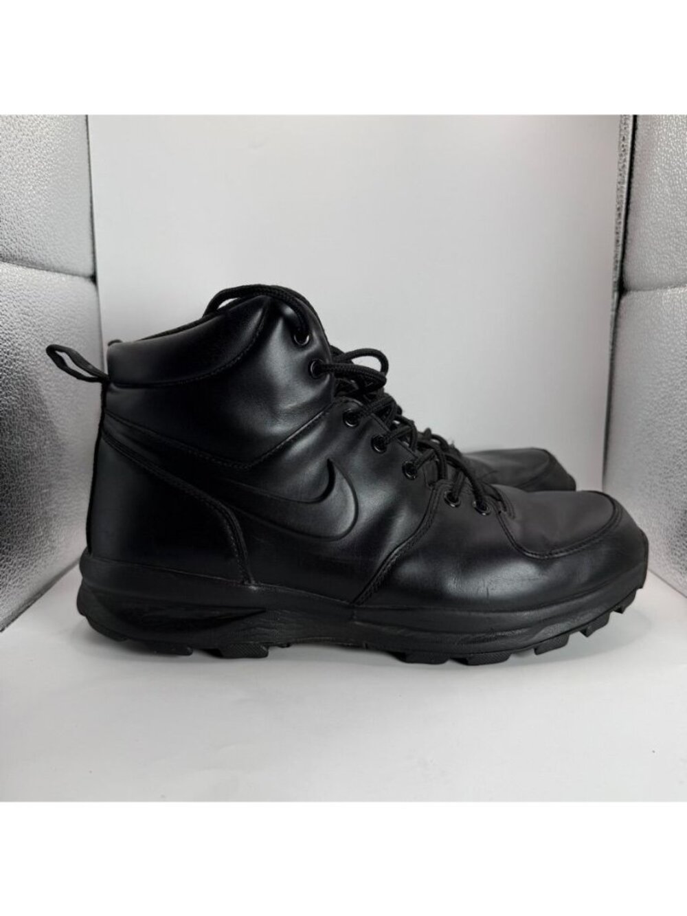 Nike Manoa Leather Boots Shoes Mens Size 12 High Top Hiking Durable Grip Lace Up